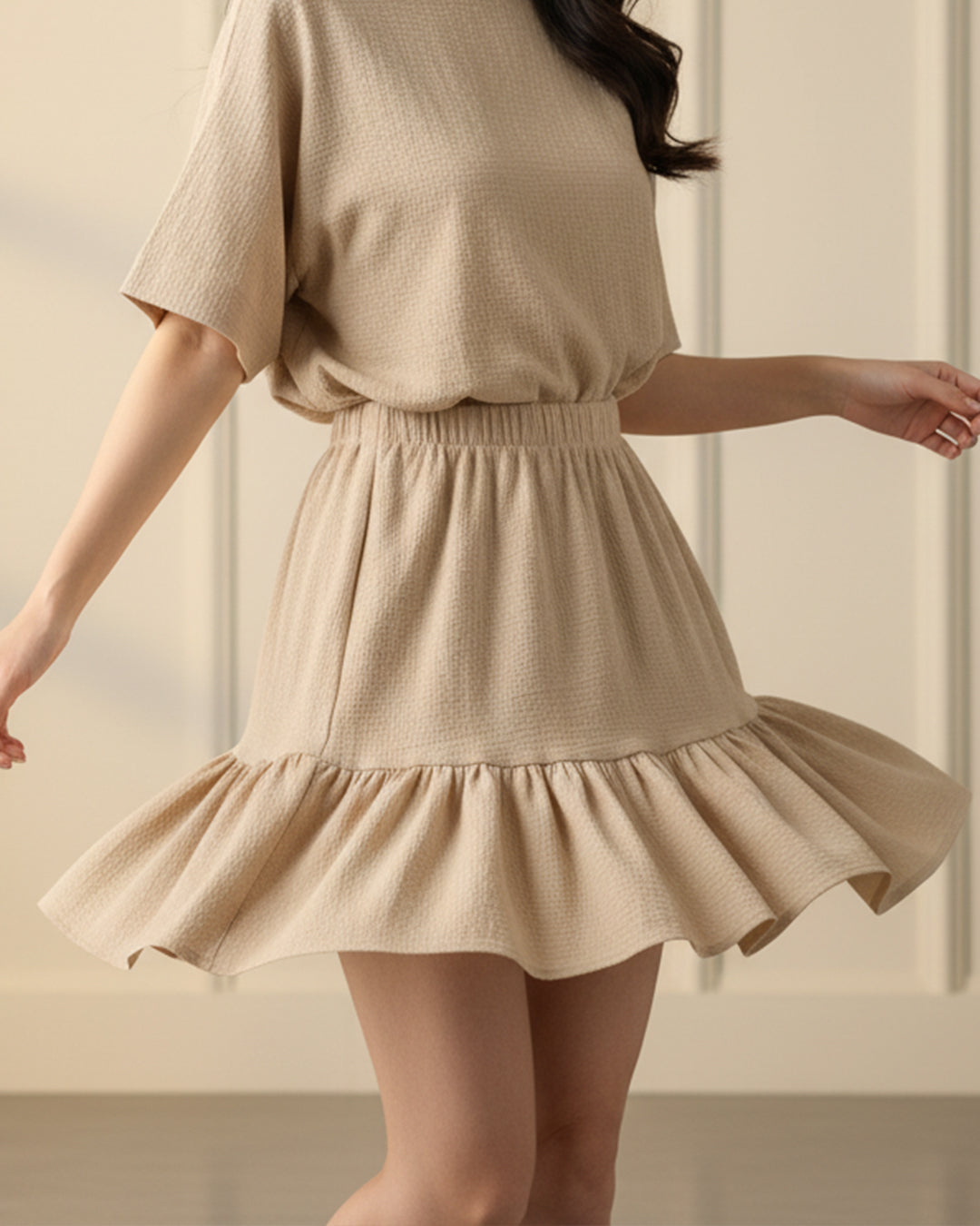 Ukay Find! Stylish Elegant Mini Skirt