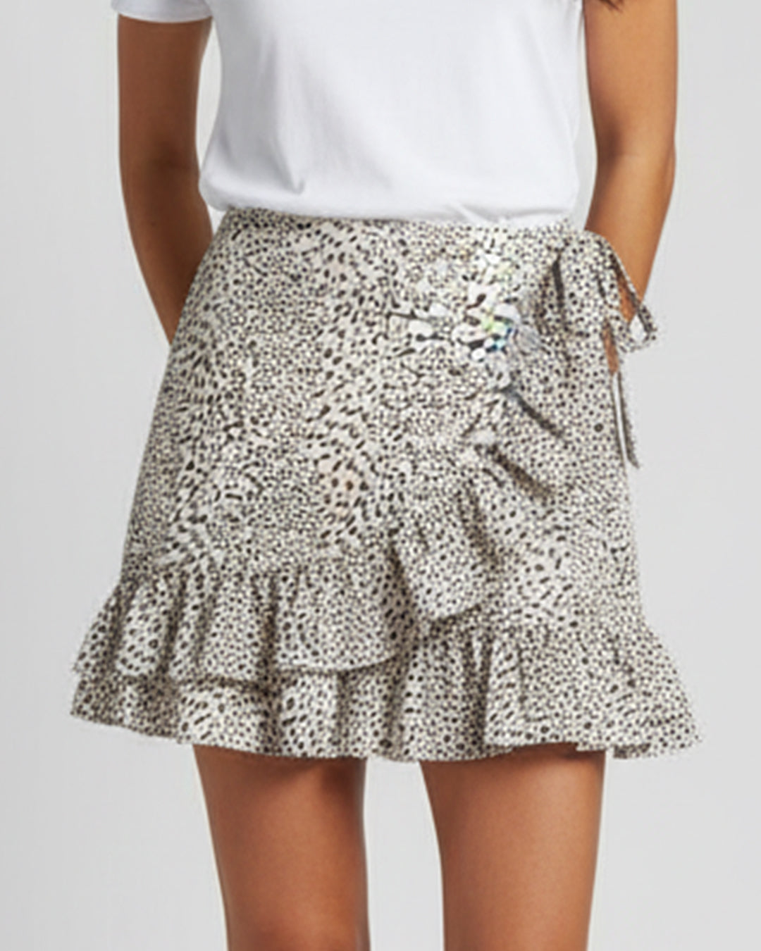 Ukay Find! Stylish Elegant Mini Skirt